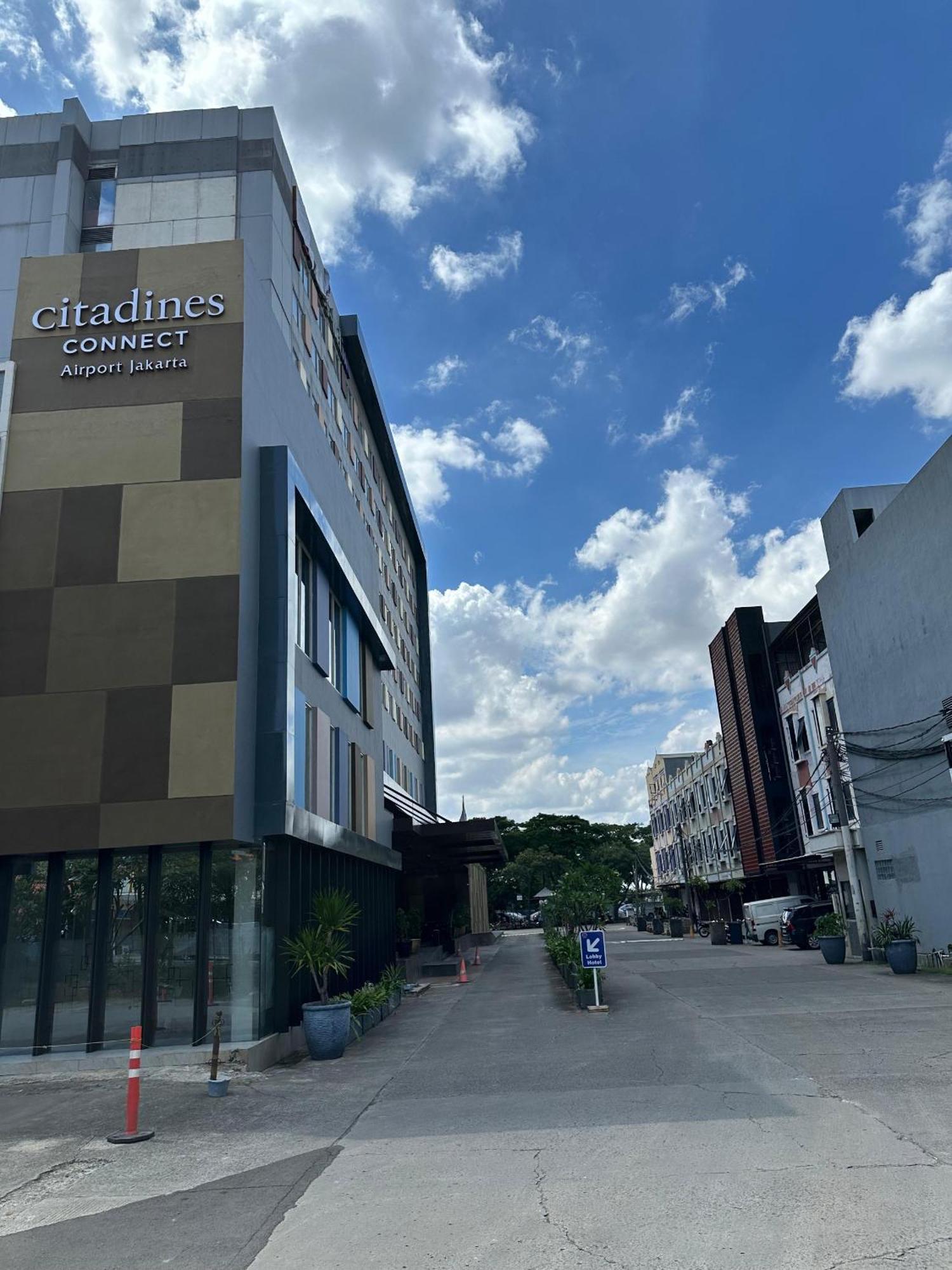 Citadines Connect Airport Jakarta होटल