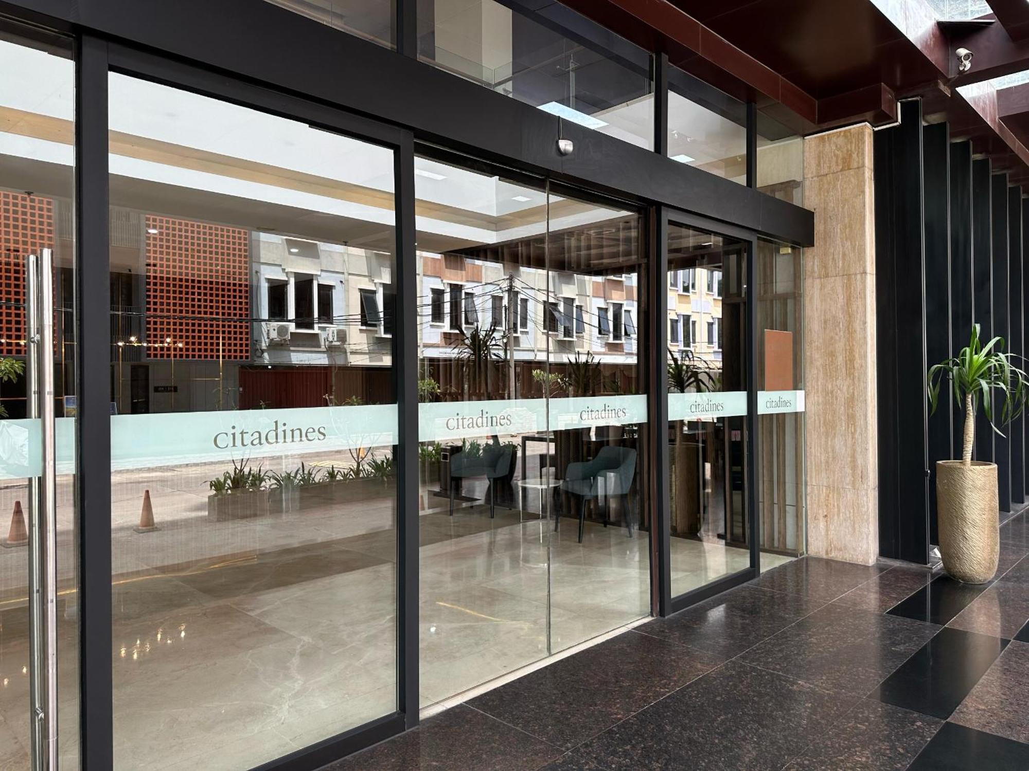 होटल Citadines Connect Airport Jakarta Tangerang